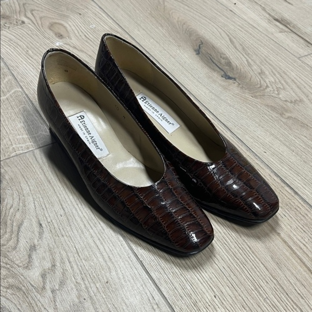 Vintage Etienne Aigner Brown Crocodile Flats
